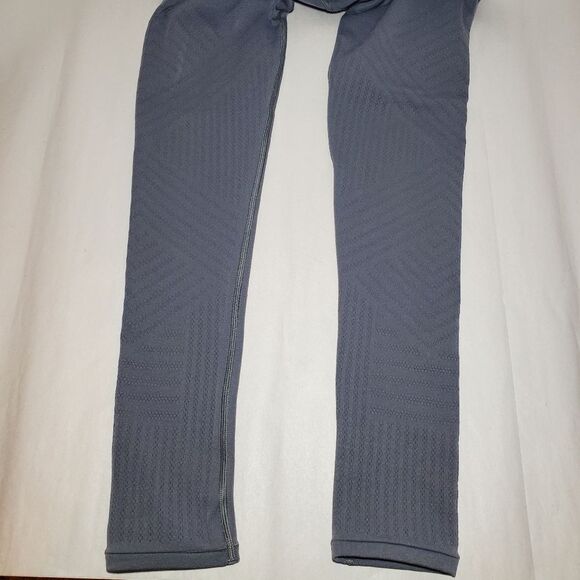 Lululemon Reveal Tight with Mesh Stripes Size 8 - Picture 8 of 11